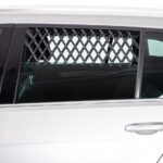 Grilaj Ventilație Auto Trixie, Plastic, 30-110 cm, Negru